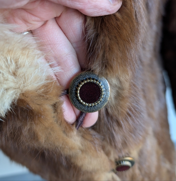 Vintage Mink Fur Coat With Fox Fur Collar And Trim - Picture 13 of 16